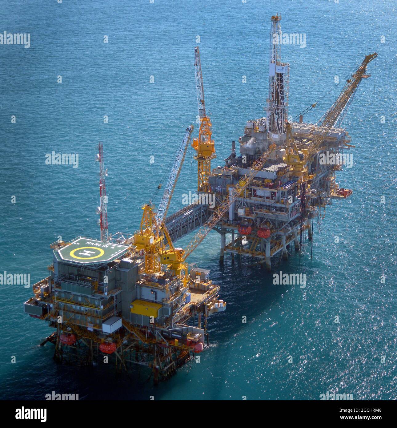 Aerial of Marlin A and B platforms showing crossover bridge, in Bass Strait Australia Stock Photo