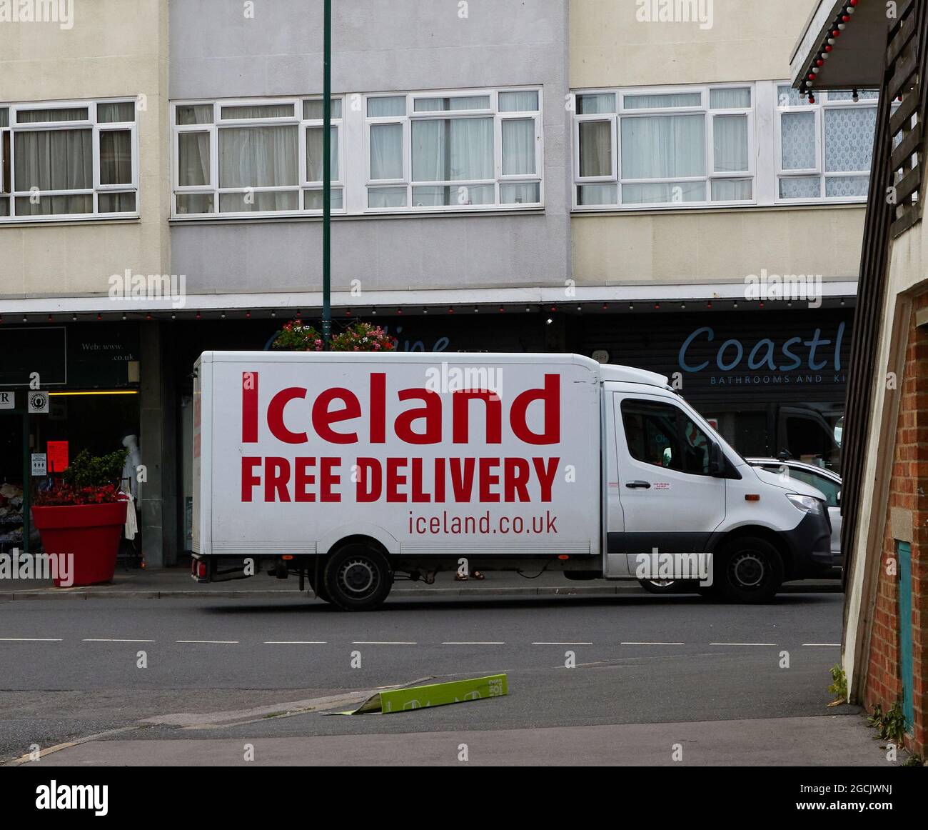 Iceland supermarket delivery van hires stock photography and images Alamy