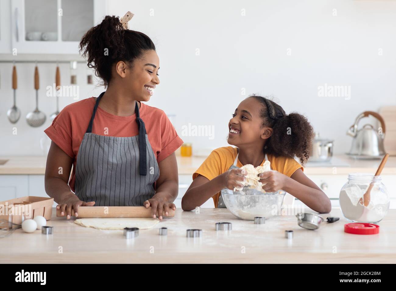 african-child-baking-hi-res-stock-photography-and-images-alamy