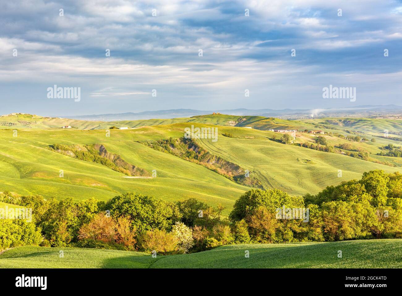 Italian rural landscape with fields in a valley Stock Photo - Alamy