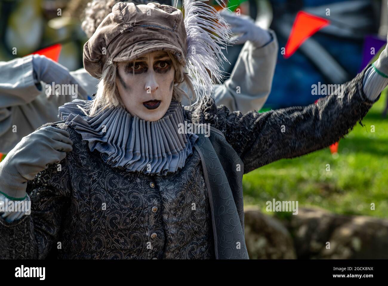 Alton Towers, Alton Ancestors Scare Actors and Towers Street Halloween ...