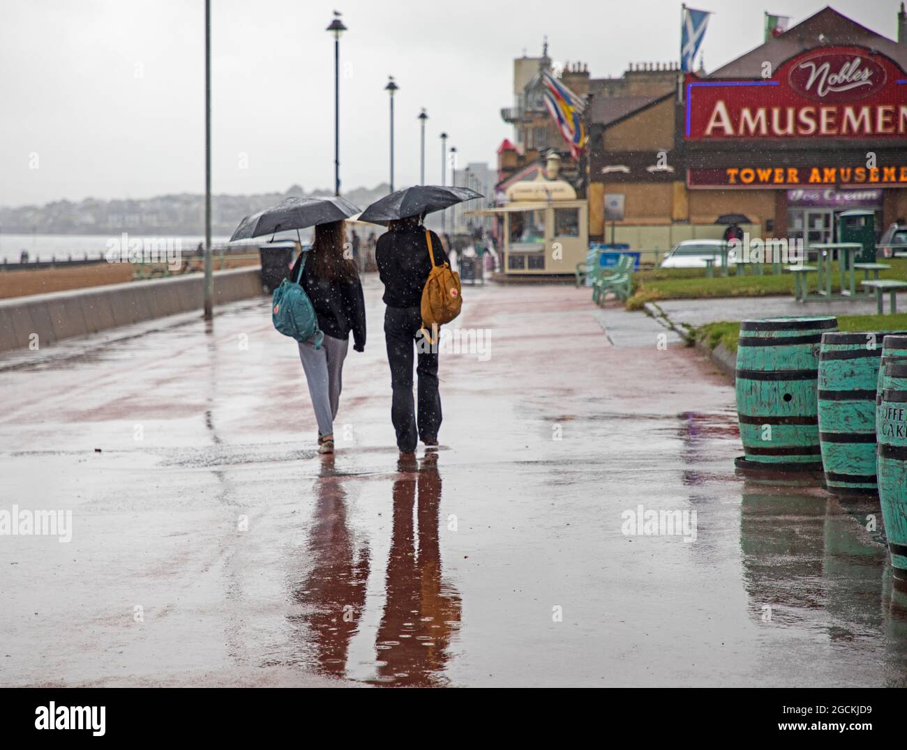 Heavy rain showers hires stock photography and images Alamy