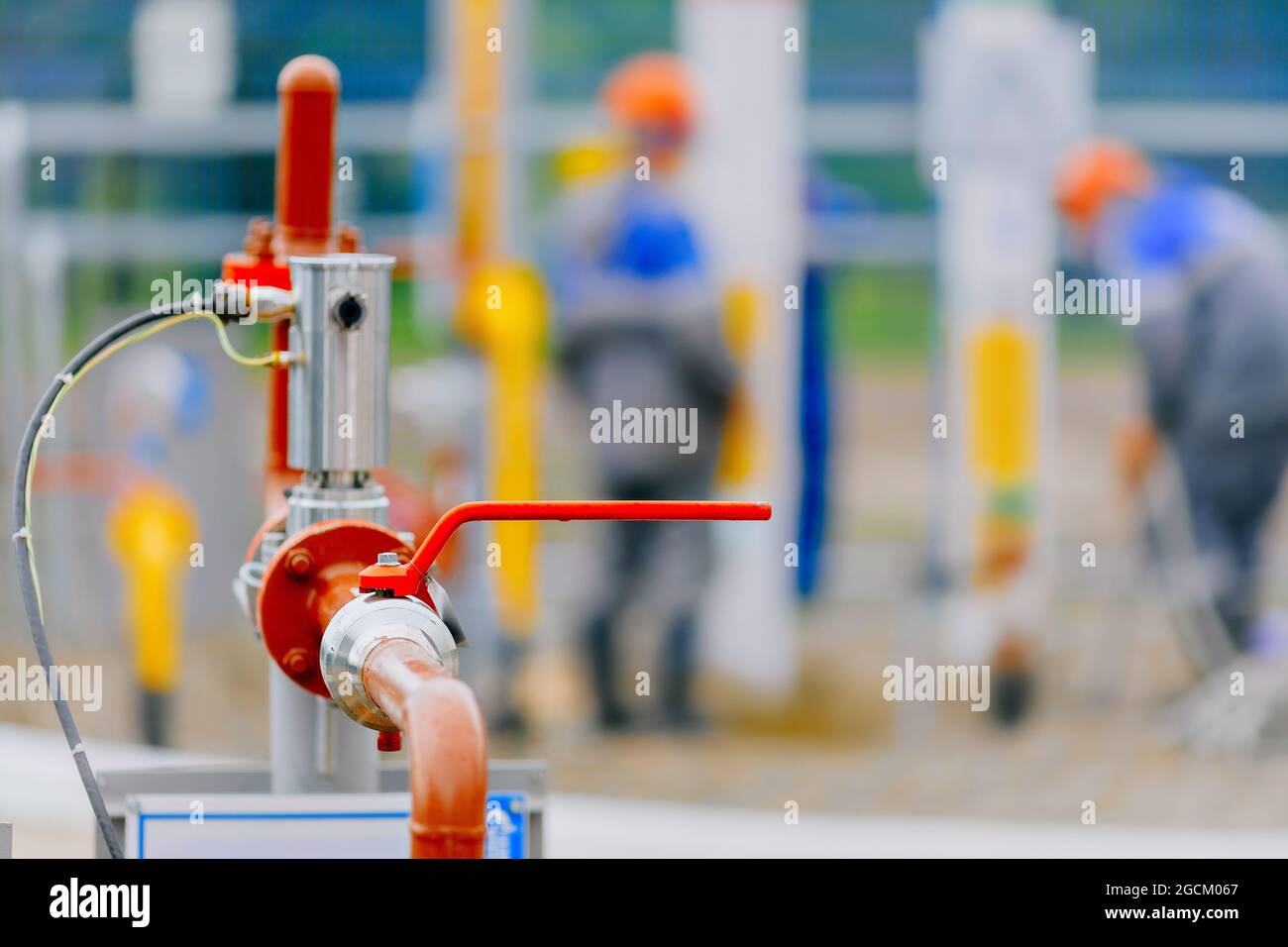 Shutoff valve on the pipe under pressure. Maintenance of the gas