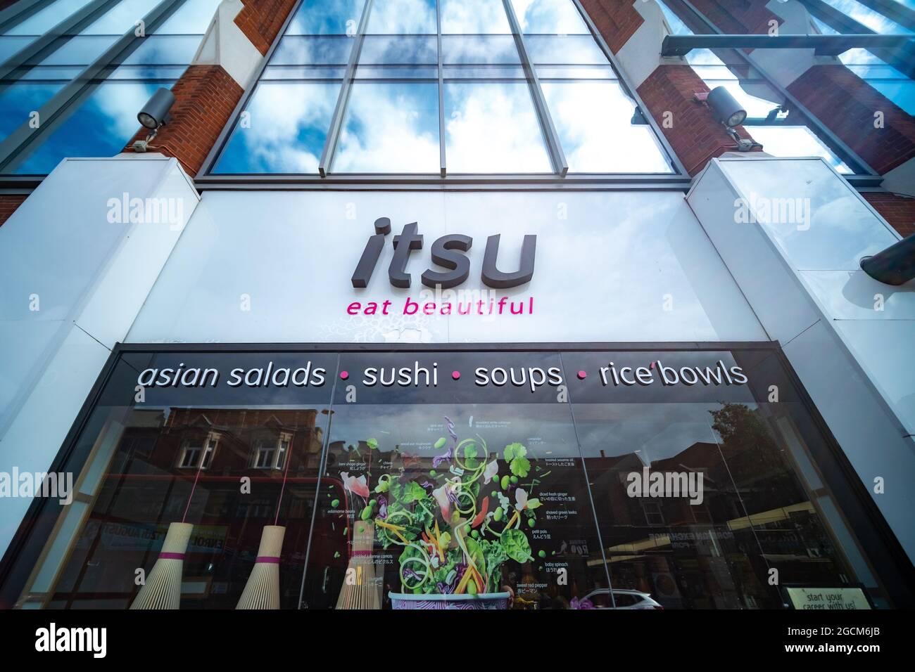 Itsu Logo High Resolution Stock Photography and Images - Alamy