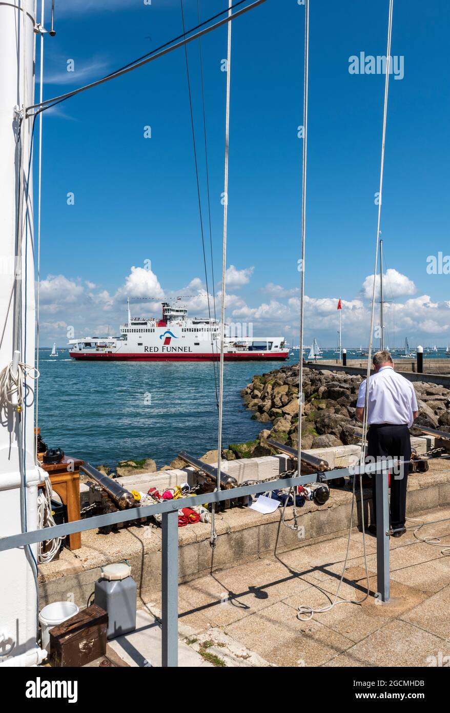 Flags and halyards hires stock photography and images Alamy