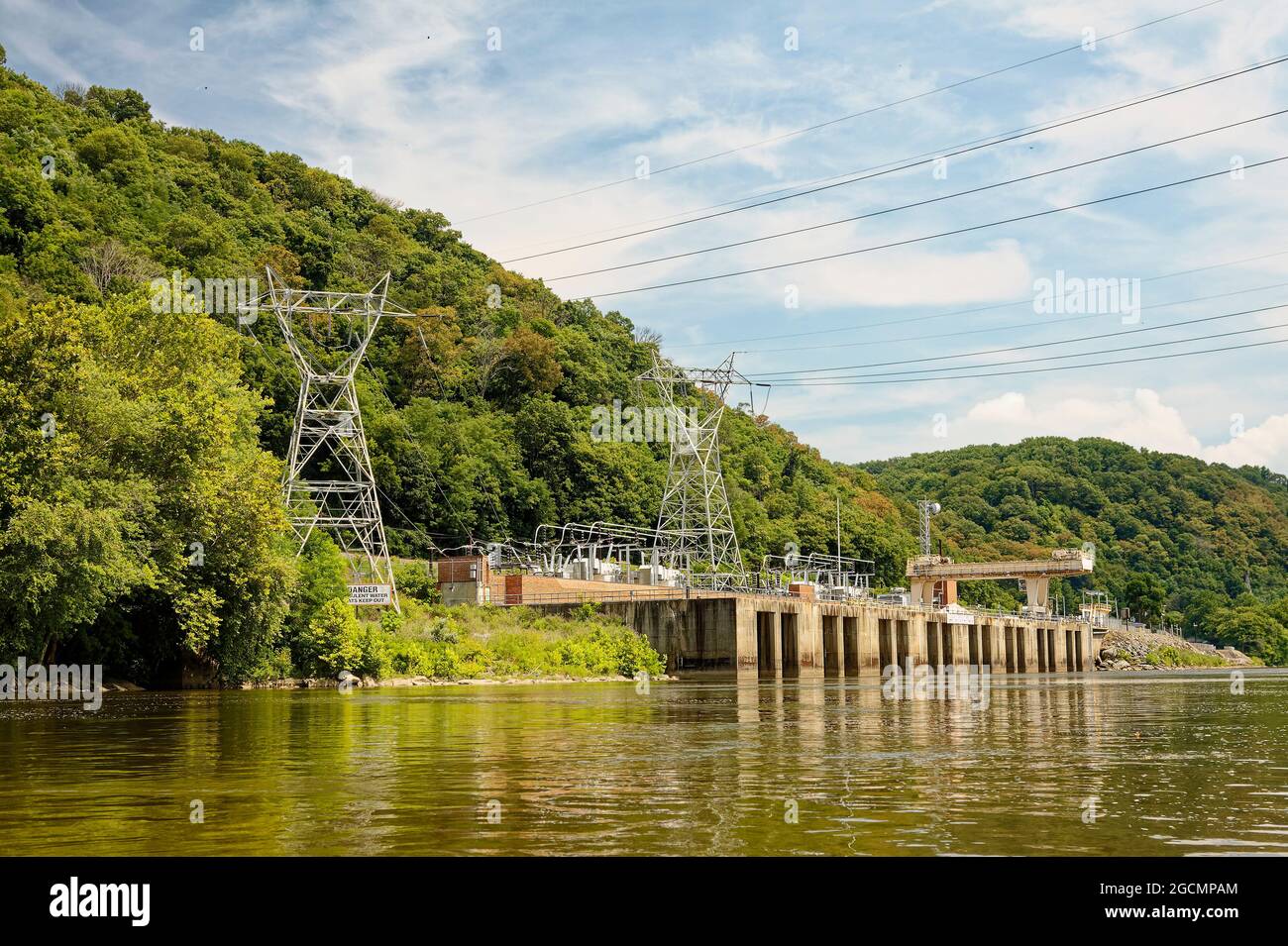 Muddy Run Powerhouse, hydroelectric project, pumps water upstream