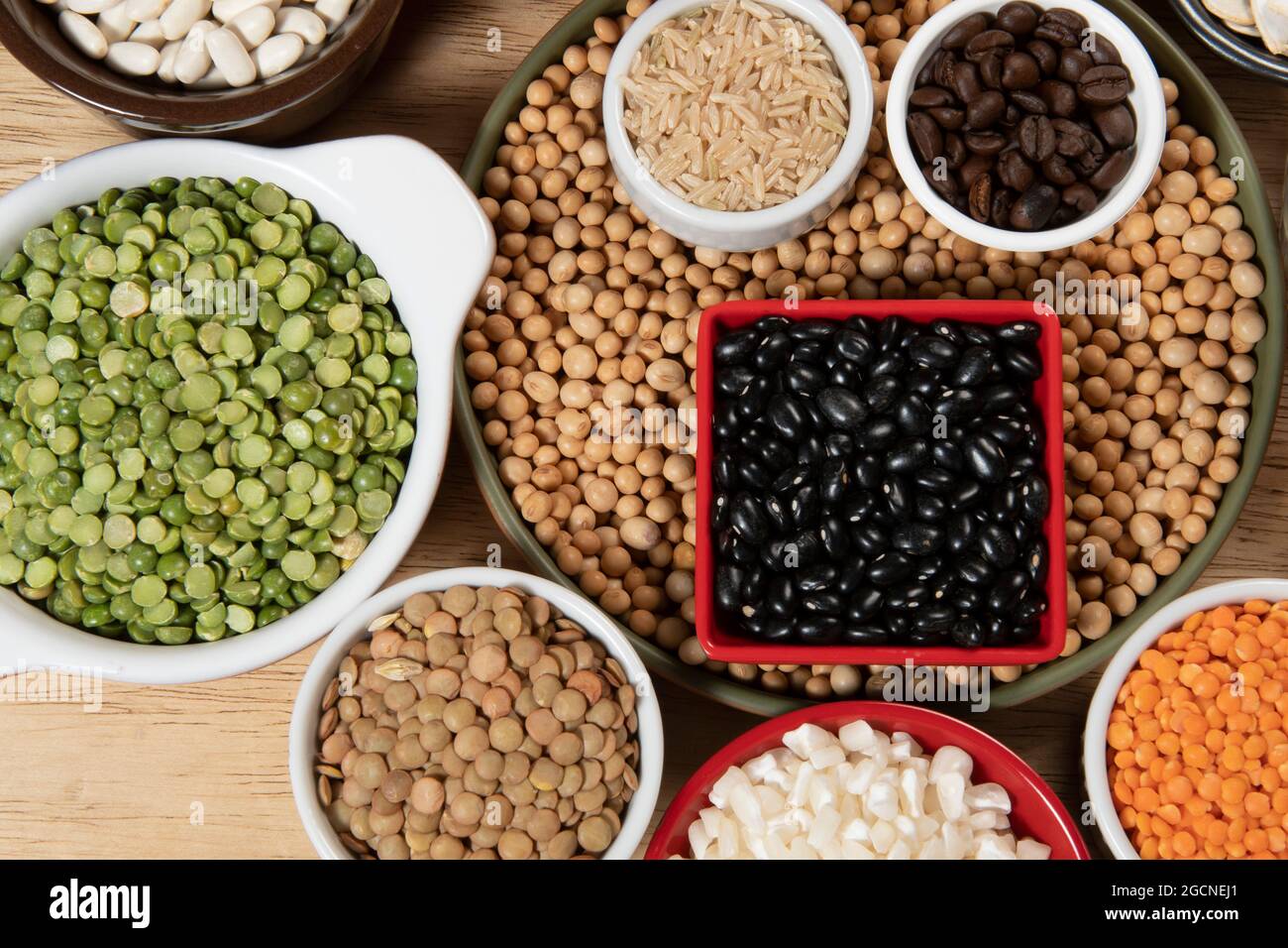 Collection of different cereal varieties and edible dry seeds. Examples