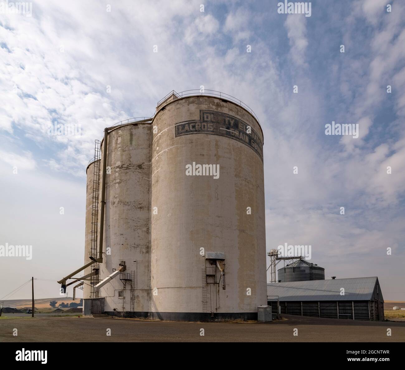 Grain silos at Dusty, Washington State, USA Stock Photo Alamy