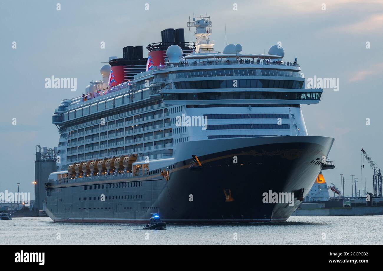 Disney Dream, a Disney Cruise Lines' ship, sails to the Bahamas on the first Disney cruise for paying customers since they were stopped during the coronavirus disease (COVID-19) pandemic, from Port Canaveral in Florida, U.S., August 9, 2021. REUTERS/Joe Skipper Stock Photo