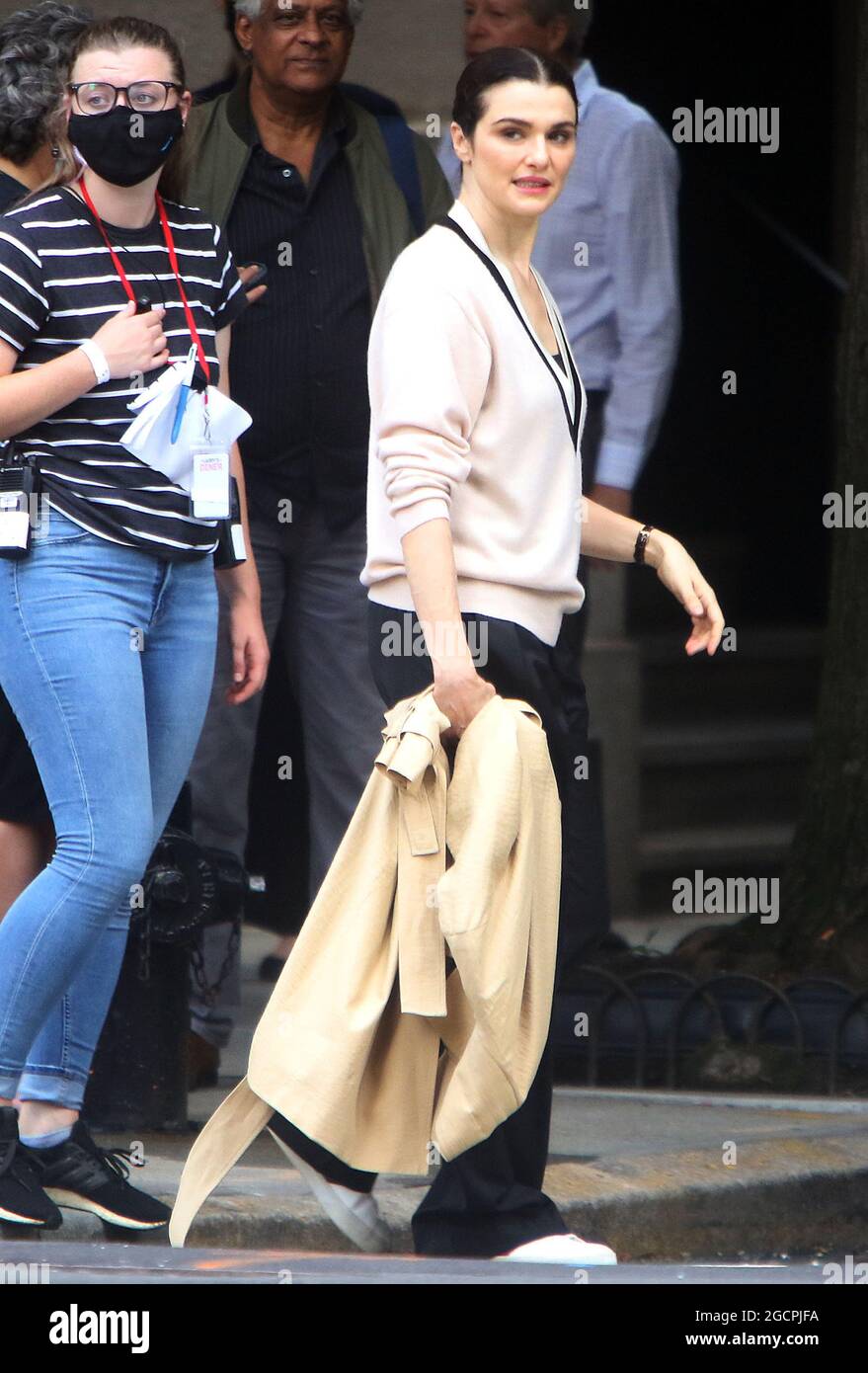 New York, NY, USA. 9th Aug, 2021. Rachel Weisz on the set of the Amazon series Dead Ringers on August 09, 2021 in New York City. Credit: Rw/Media Punch/Alamy Live News Stock Photo