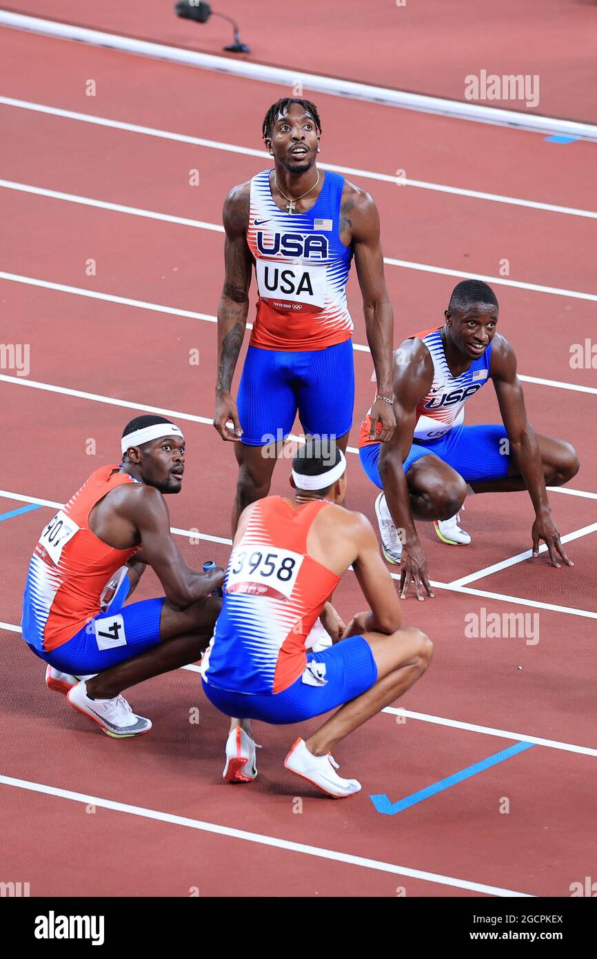 Mens 400m relay the usa team celebrate their gold medal hires stock photography and images Alamy