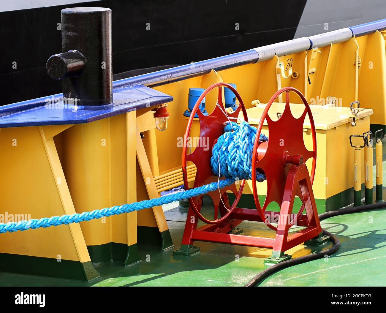 Deck mechanisms hi-res stock photography and images - Alamy