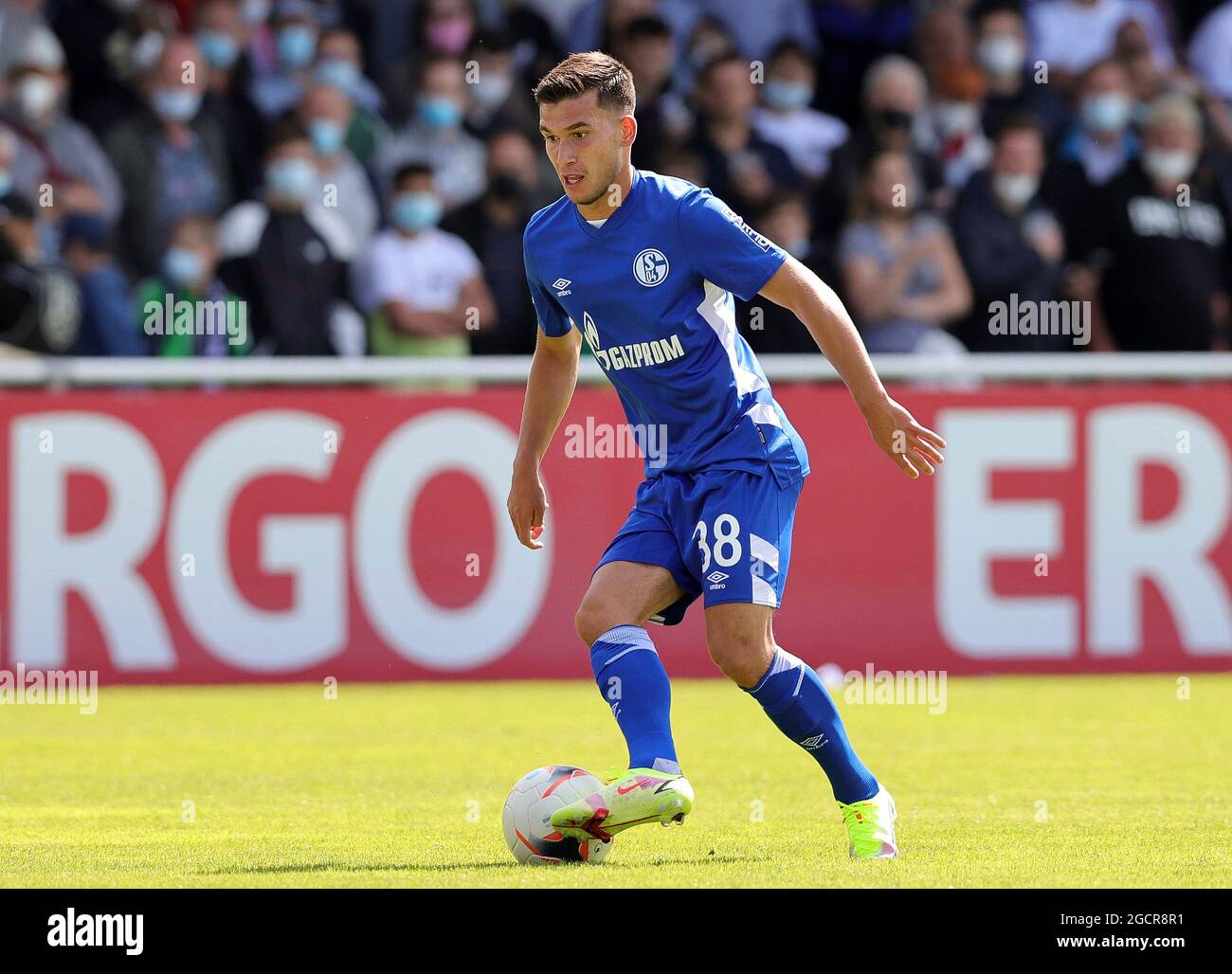 Villingen, Deutschland. 08th Aug, 2021. firo: 08.08.2021, Fuvuball, 2nd  Bundesliga, season 2021/2022, DFB-Pokal, 1st round, FC 08 Villingen - FC  Schalke 04 1: 4 Mehmet-Can AYDIN, Schalke, individual action Credit:  dpa/Alamy Live News Stock Photo - Alamy