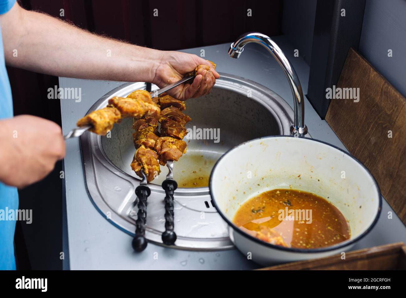 Stringing Food