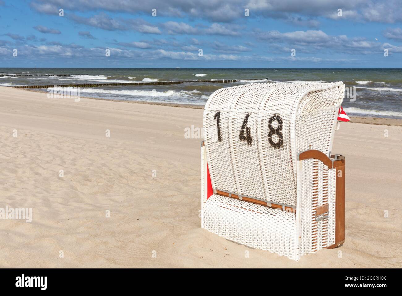 Hooded beach chair hi res stock photography and images Alamy