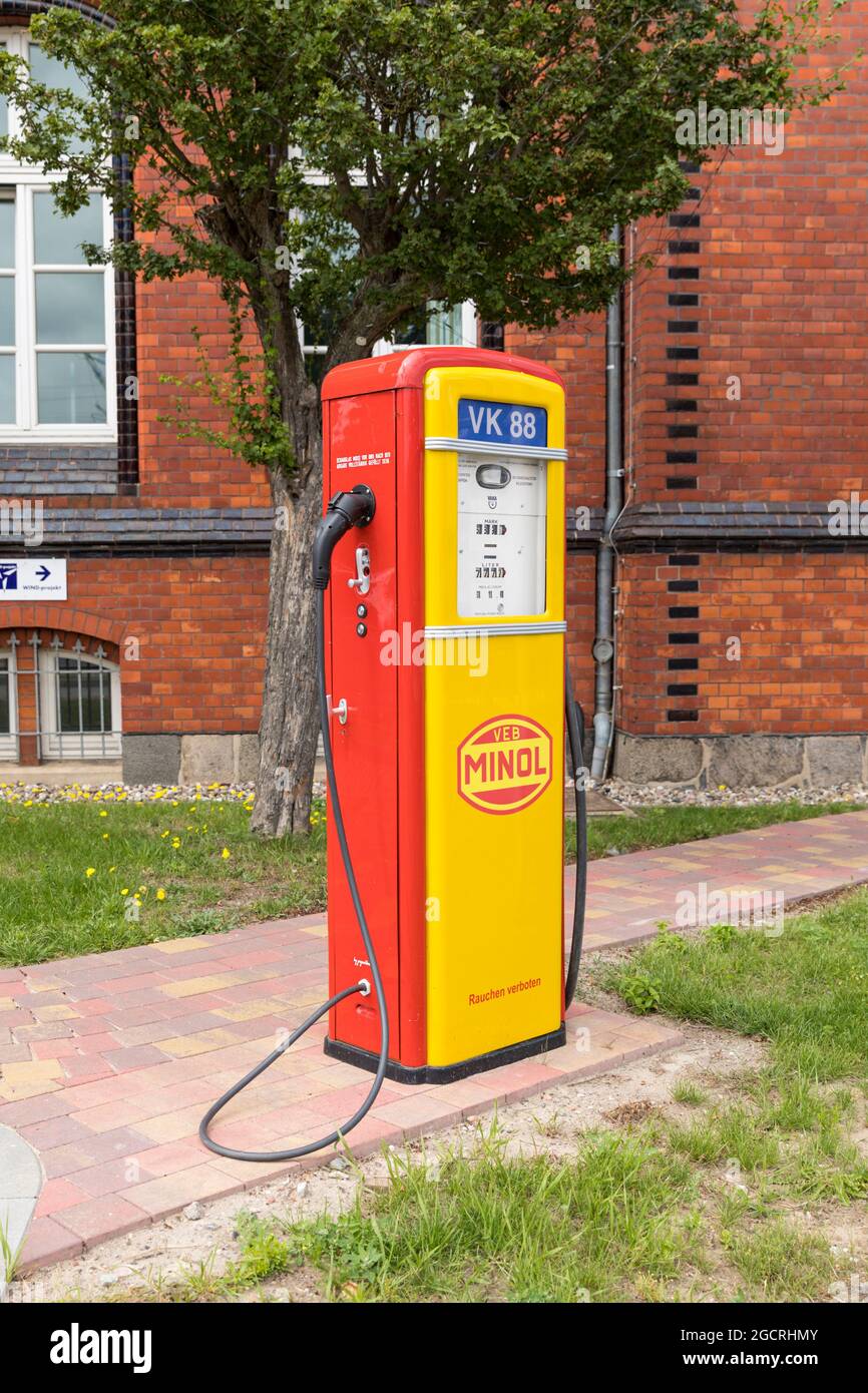 Electric gas pump hi-res stock photography and images - Alamy