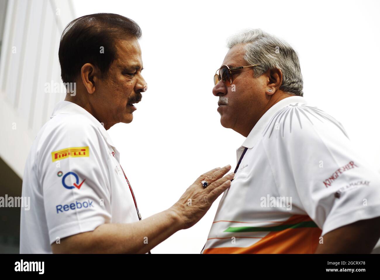 (L to R): Subrata Roy Sahara (IND) Sahara Chairman with Dr. Vijay Mallya (IND) Sahara Force India F1 Team Owner. Indian Grand Prix, Sunday 28th October 2012. Greater Noida, New Delhi, India. Stock Photo