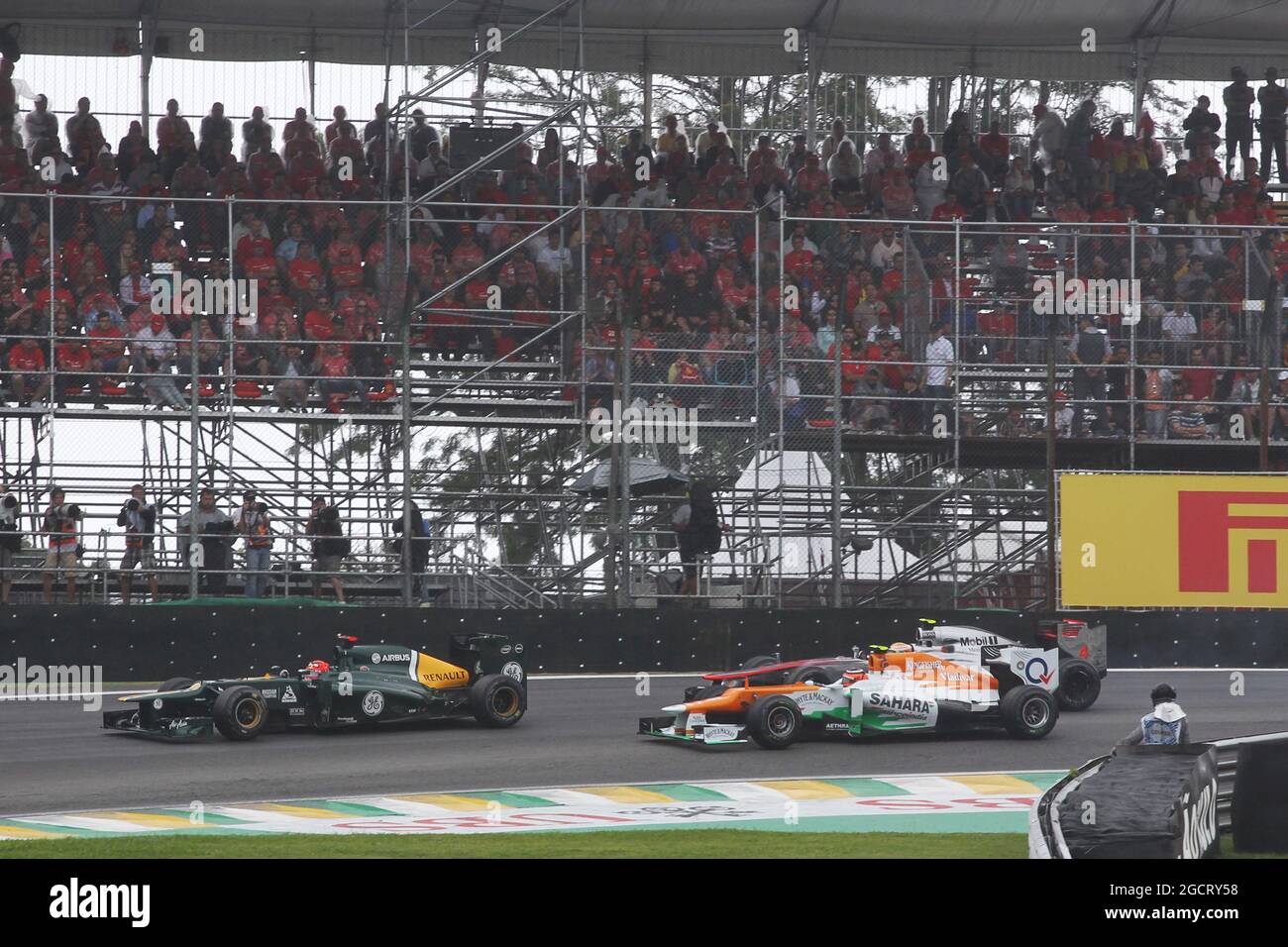 Ф1 бразилия гонка. Трасса в бразилии ф1. Вид с трибуны интерлагос ф1. Трасса в бразилии ф1. Гран при бразилии 2015.