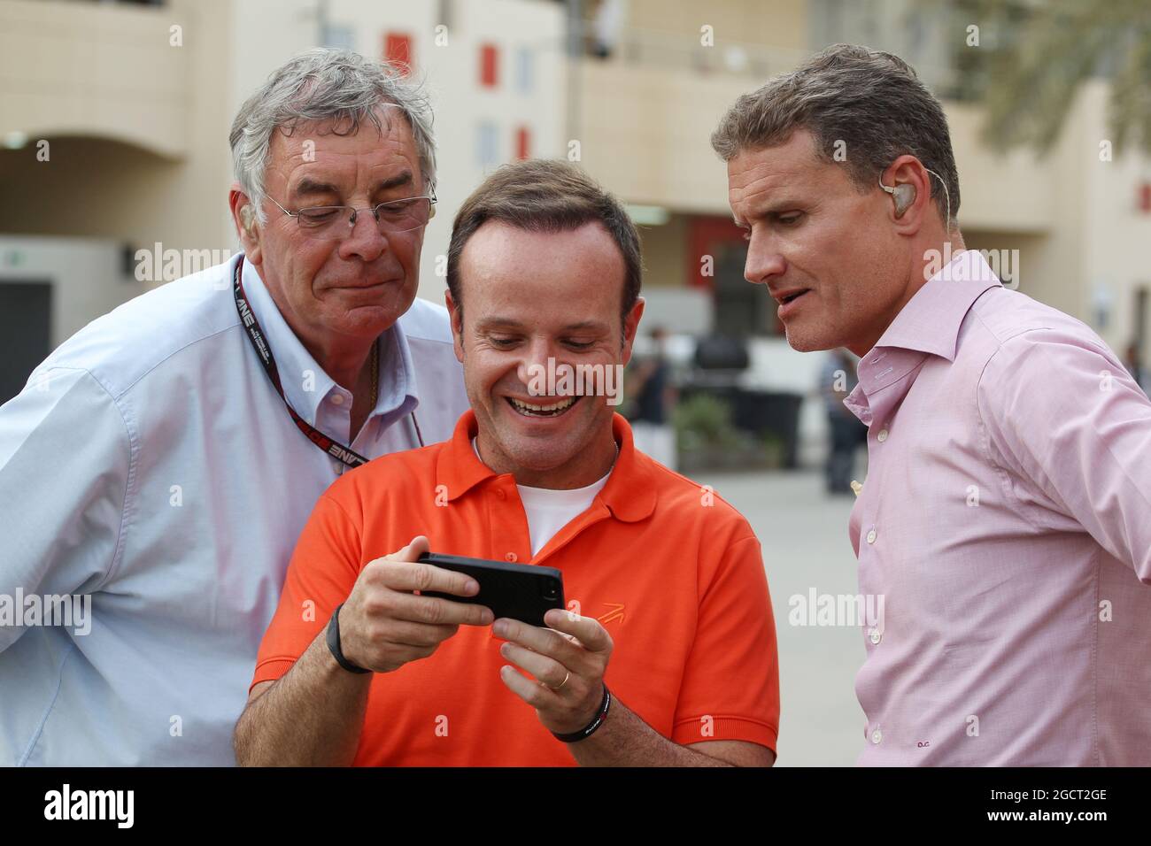 (L to R): Gary Anderson (IRE) BBC Sport Expert Analyst with Rubens Barrichello (BRA) and David Coulthard (GBR) Red Bull Racing and Scuderia Toro Advisor / BBC Television Commentator. Bahrain Grand Prix, Saturday 20th April 2013. Sakhir, Bahrain. Stock Photo