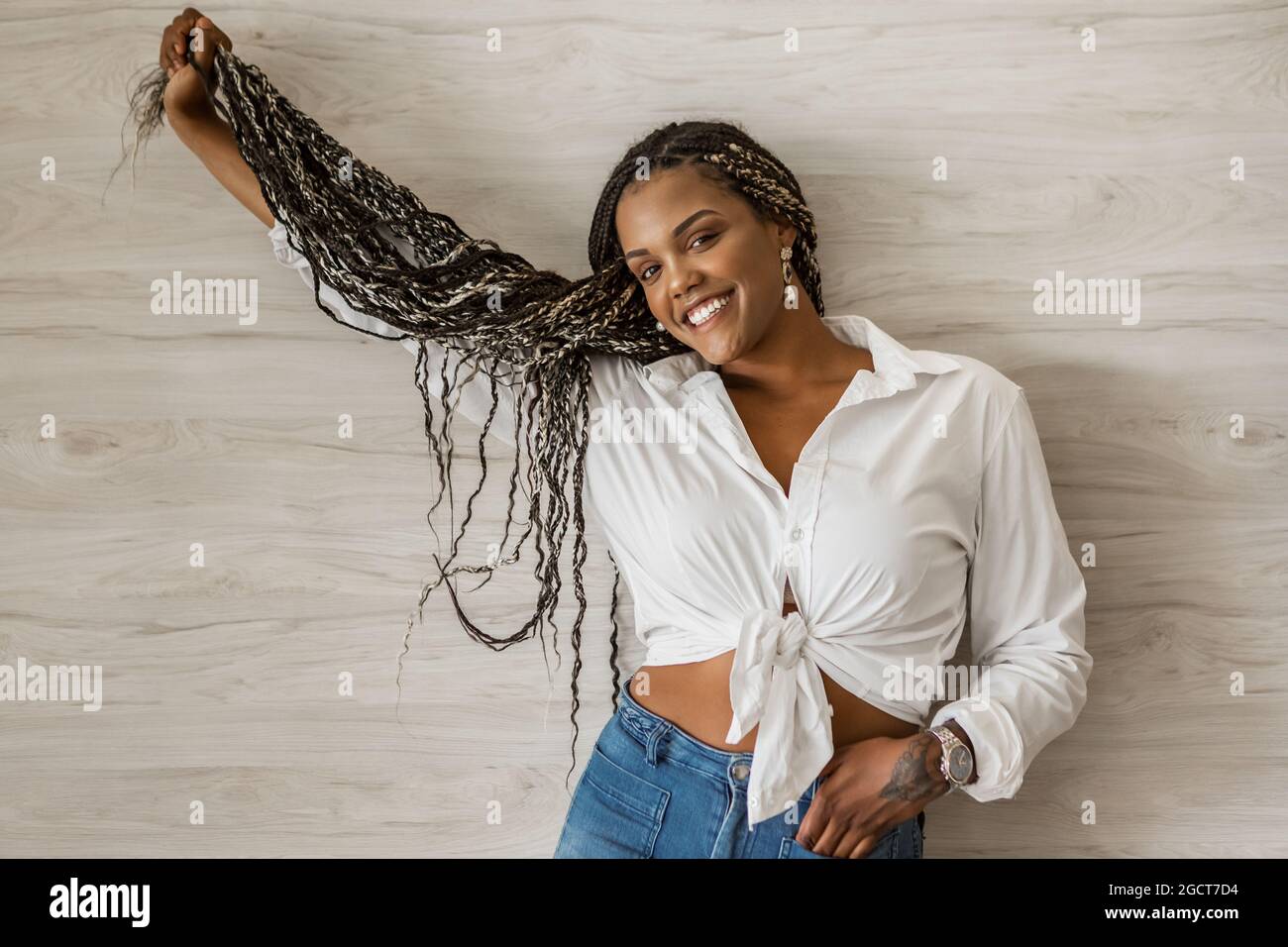 Black woman braids hi-res stock photography and images - Alamy