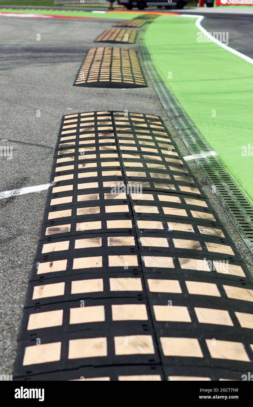 Speed bumps on the circuit. Italian Grand Prix, Thursday 5th September ...