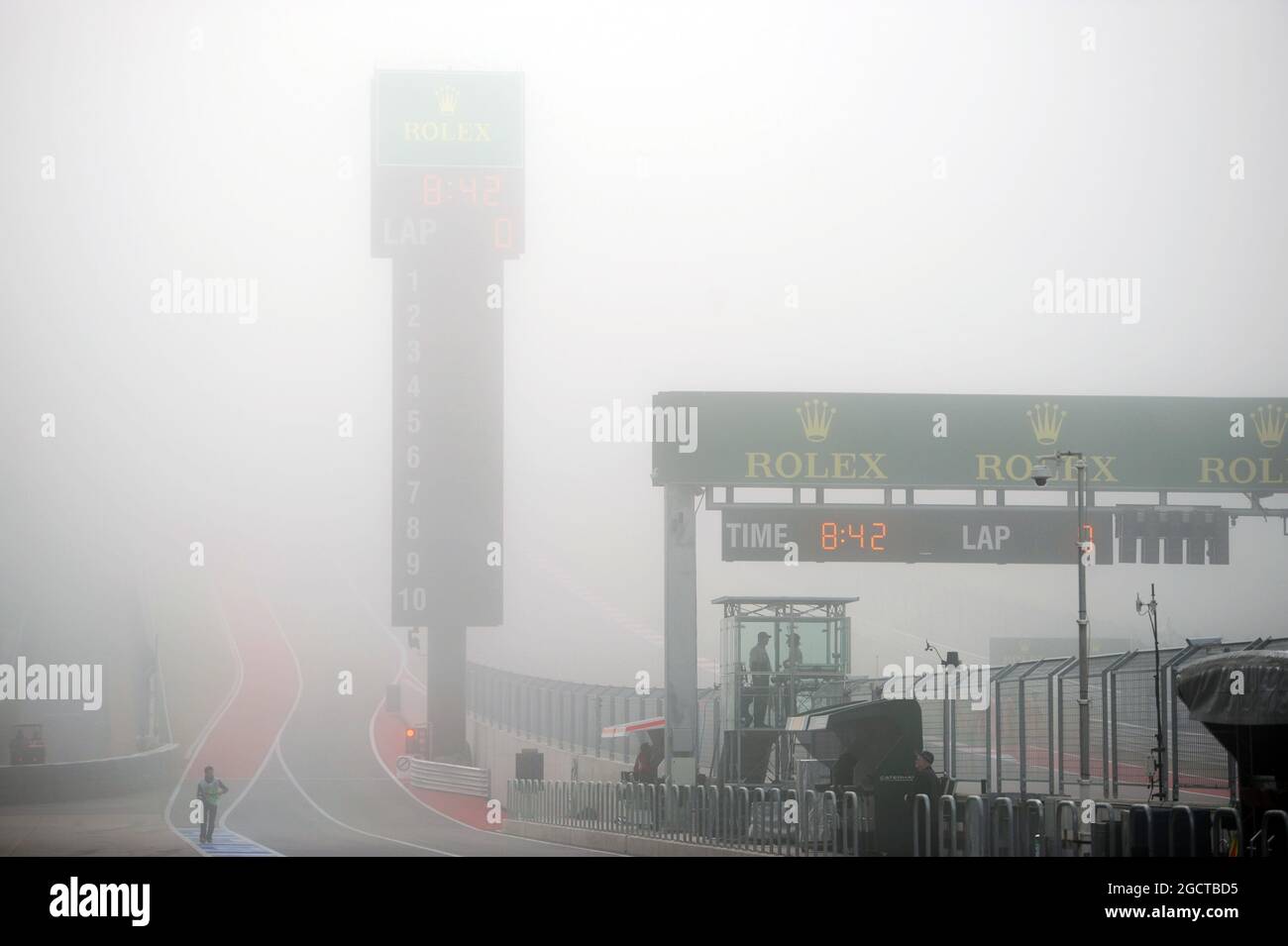 Fog delayed the start of FP1. United States Grand Prix, Friday 15th November 2013. Circuit of the Americas, Austin, Texas, USA. Stock Photo