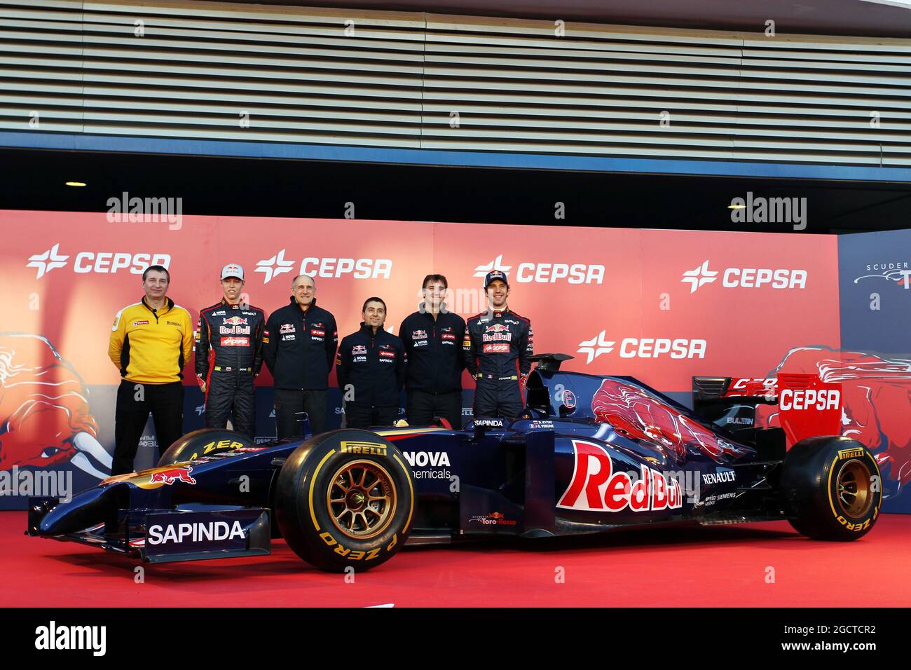 (L to R): Kris Jenner (USA), Dee Hilfiger (USA), and Tommy Hilfiger (USA).  27.05.2018. Formula 1 World Championship, Rd 6, Monaco Grand Prix, Monte  Carlo, Monaco, Race Day. Photo credit should read: XPB/Press Association  Images Stock Photo - Alamy