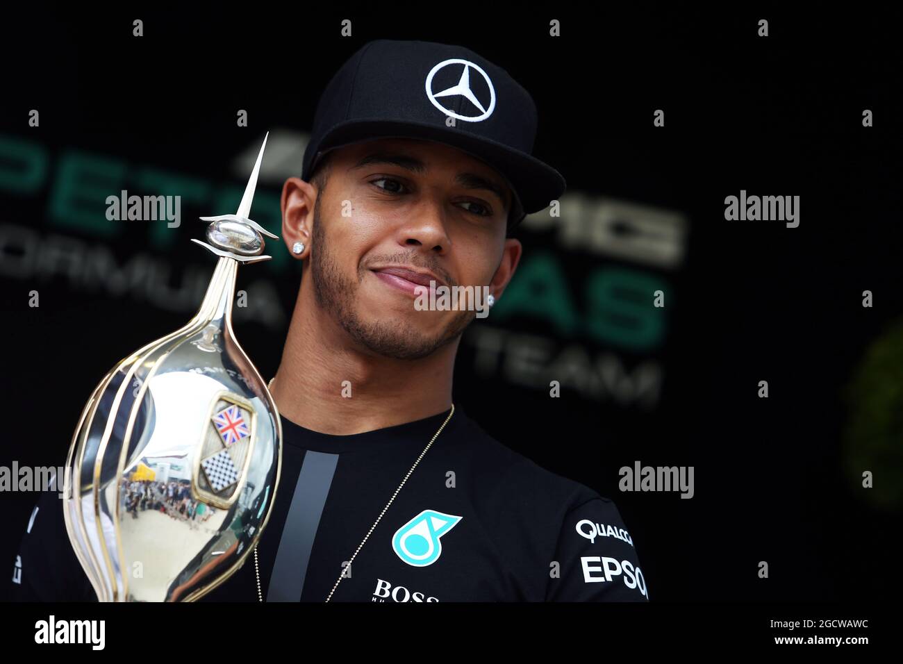 LH ⚡'s Instagram profile post: “find someone who loves you like lewis  hamilton loves the silverstone trophy 🤣❤ #BritishGP 🇬🇧 #… in 2023