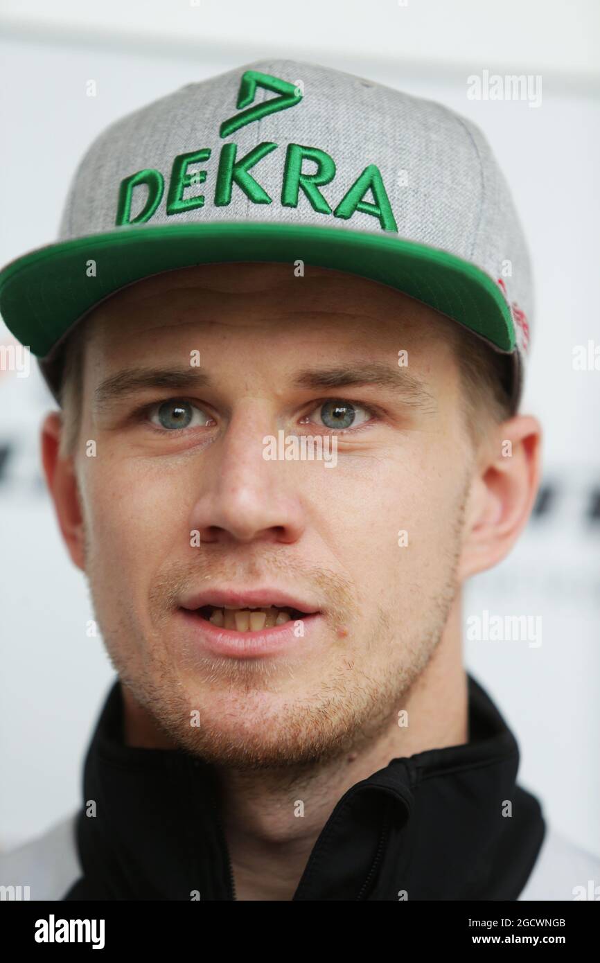 Renault - Nico Hulkenberg - 2017 - Casque à l'échelle 1/2