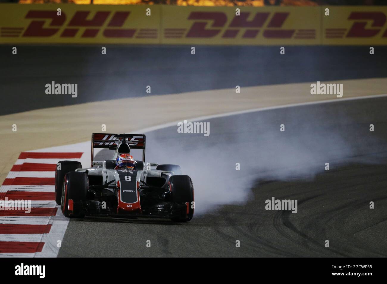 Romain Grosjean (FRA) Haas F1 Team VF-16 locks up under braking. Bahrain Grand Prix, Sunday 3rd April 2016. Sakhir, Bahrain. Stock Photo