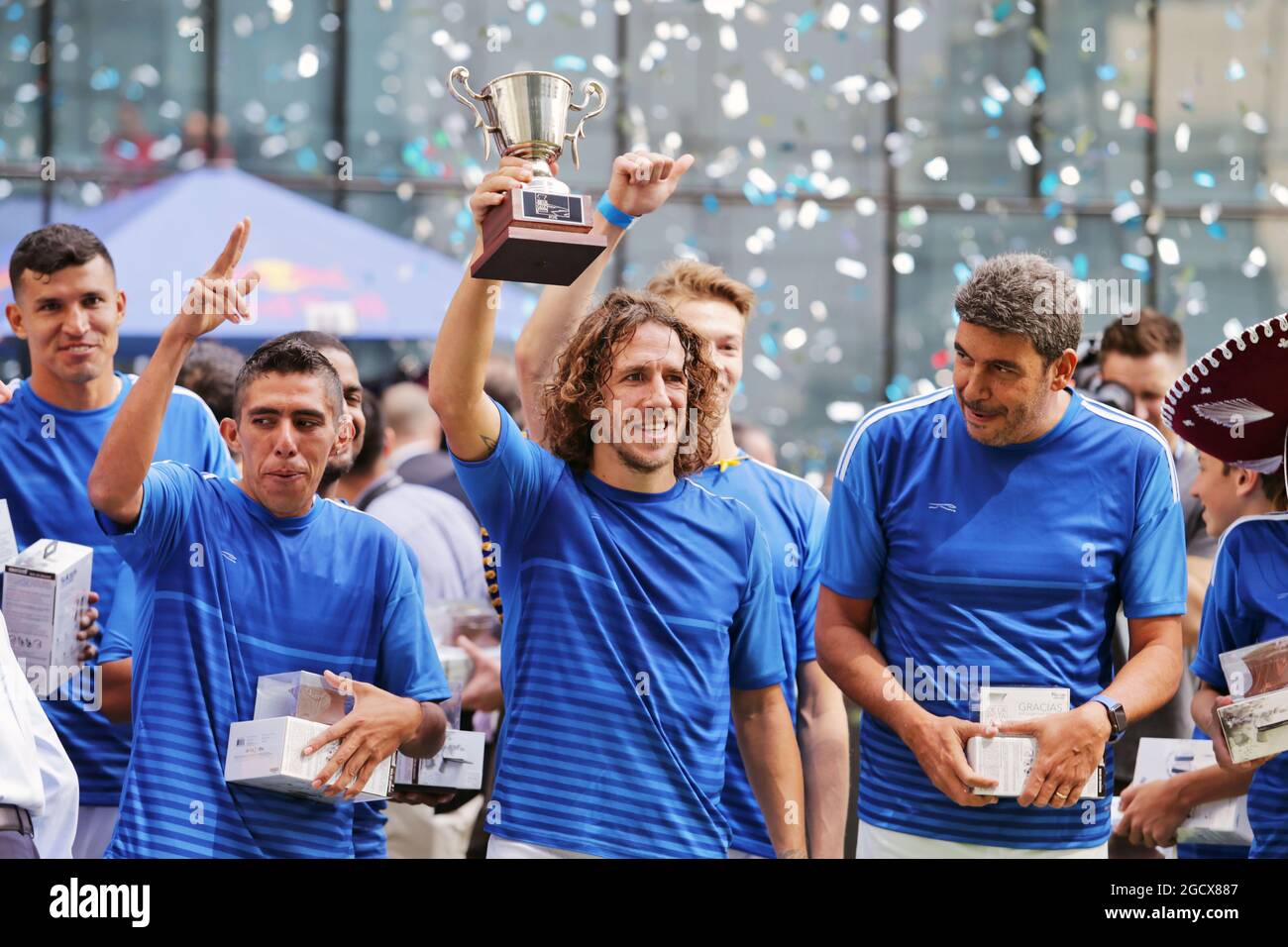 Carles Puyol (ESP) Retired Football Player with trophy at a charity football match. Mexican Grand Prix, Wednesday 26th October 2016. Mexico City, Mexico. Stock Photo