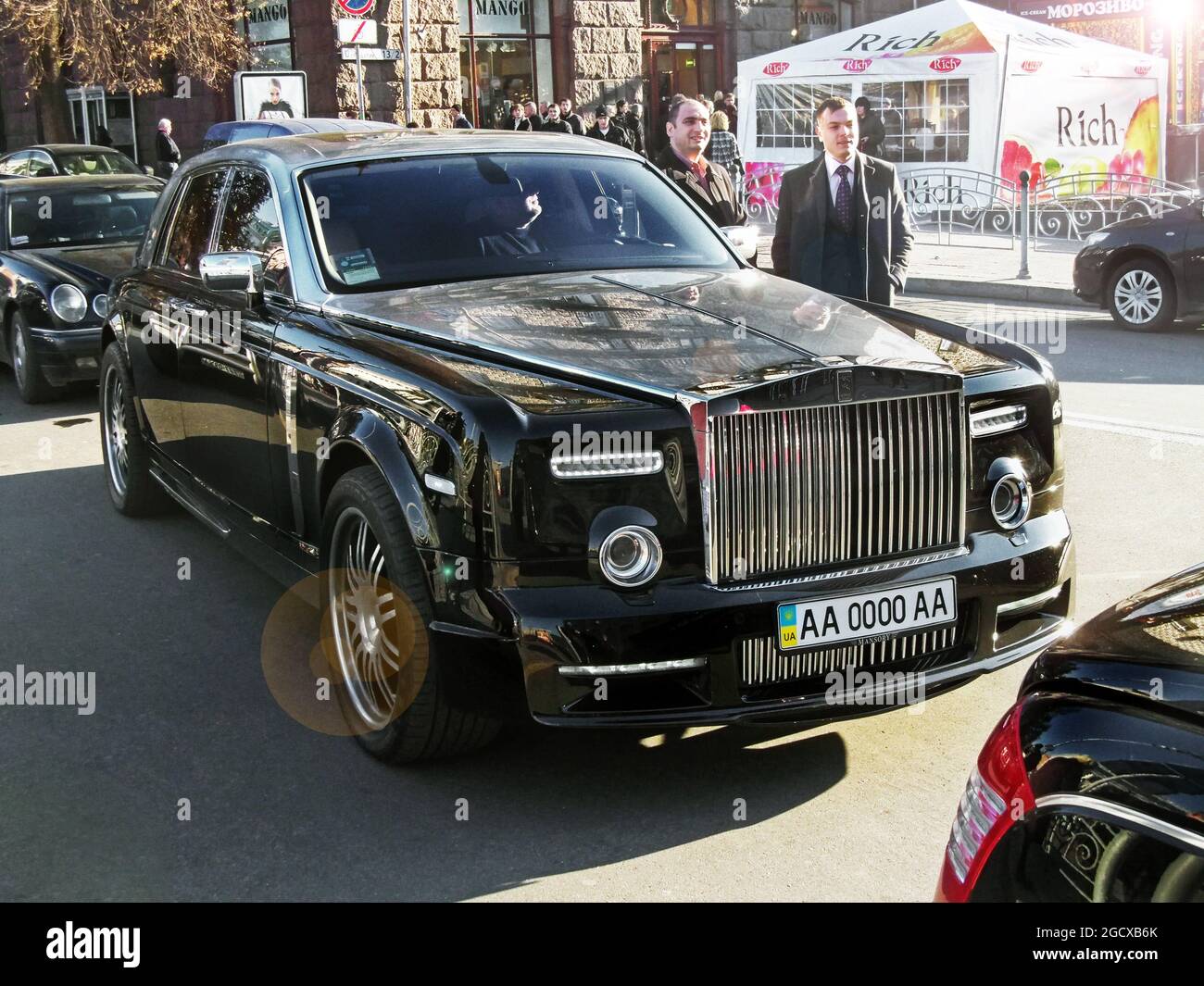 Kiev, Ukraine - October 23, 2010: Black Rolls-Royce Phantom Mansory  Conquistador in the city Stock Photo - Alamy