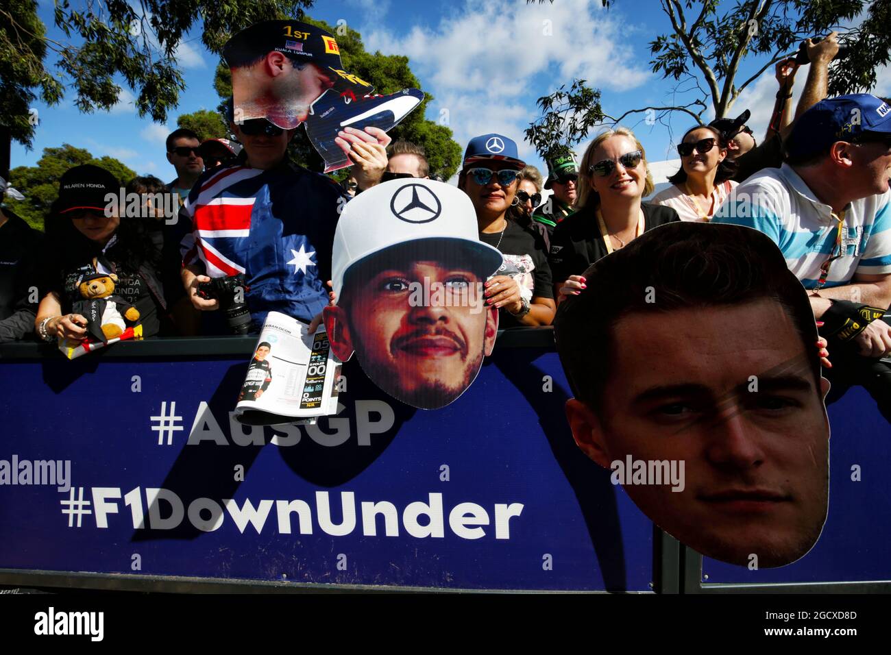 Fans with large drivers' heads. Australian Grand Prix, Thursday 23rd