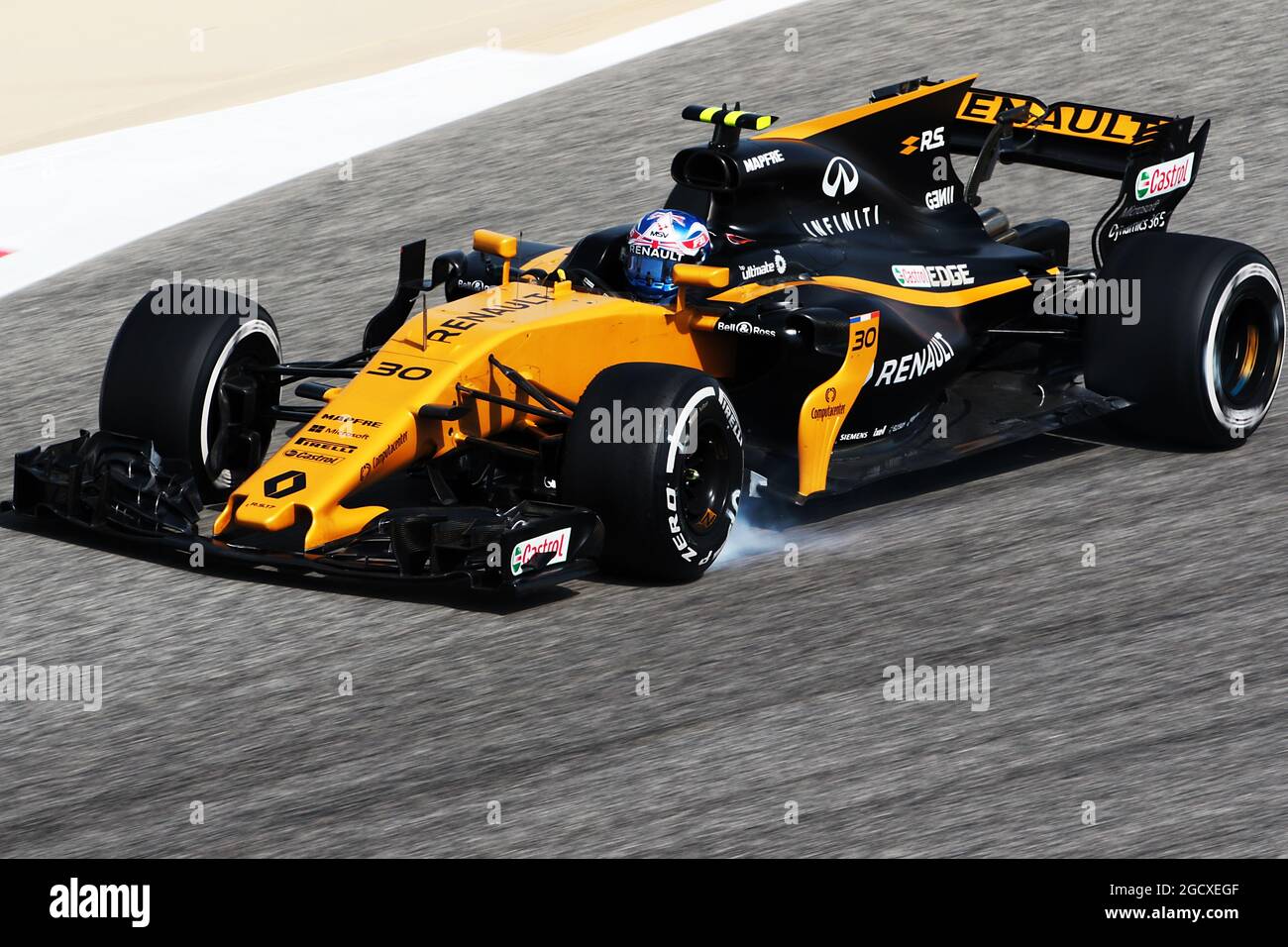 Jolyon Palmer (GBR) Renault Sport F1 Team RS17 locks up under braking. Bahrain Grand Prix, Friday 14th April 2017. Sakhir, Bahrain. Stock Photo