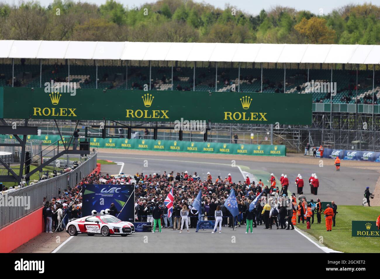 The grid before the start of the race. FIA World Endurance Championship, Round 1, Sunday 16th April 2017. Silverstone, England. Stock Photo