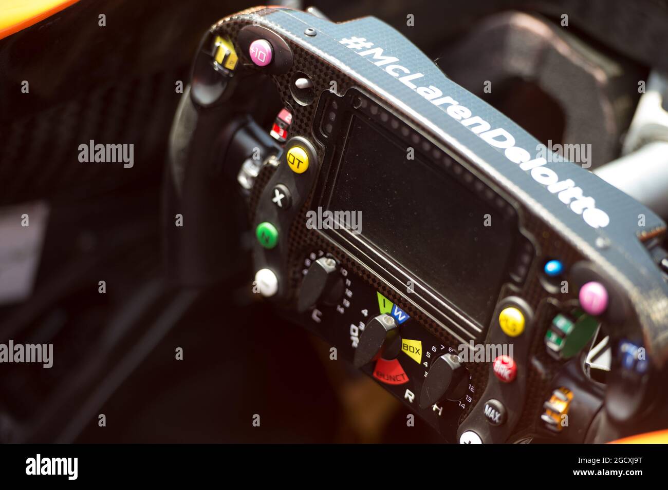 Mclaren mcl32 steering wheel hires stock photography and images Alamy