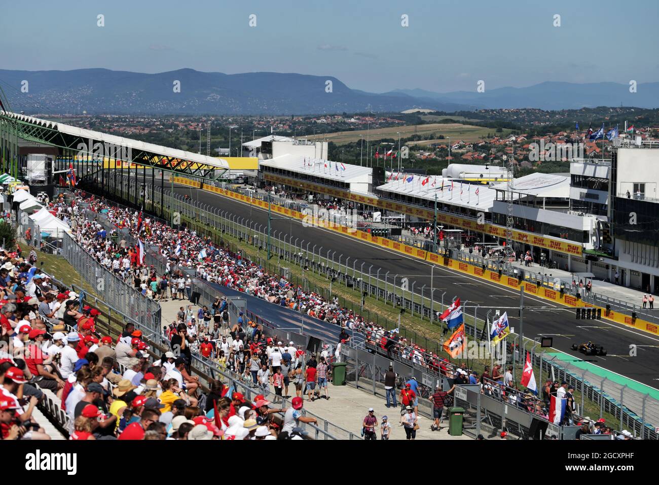 Jolyon Palmer (GBR) Renault Sport F1 Team RS17. Hungarian Grand Prix, Saturday 29th July 2017. Budapest, Hungary. Stock Photo