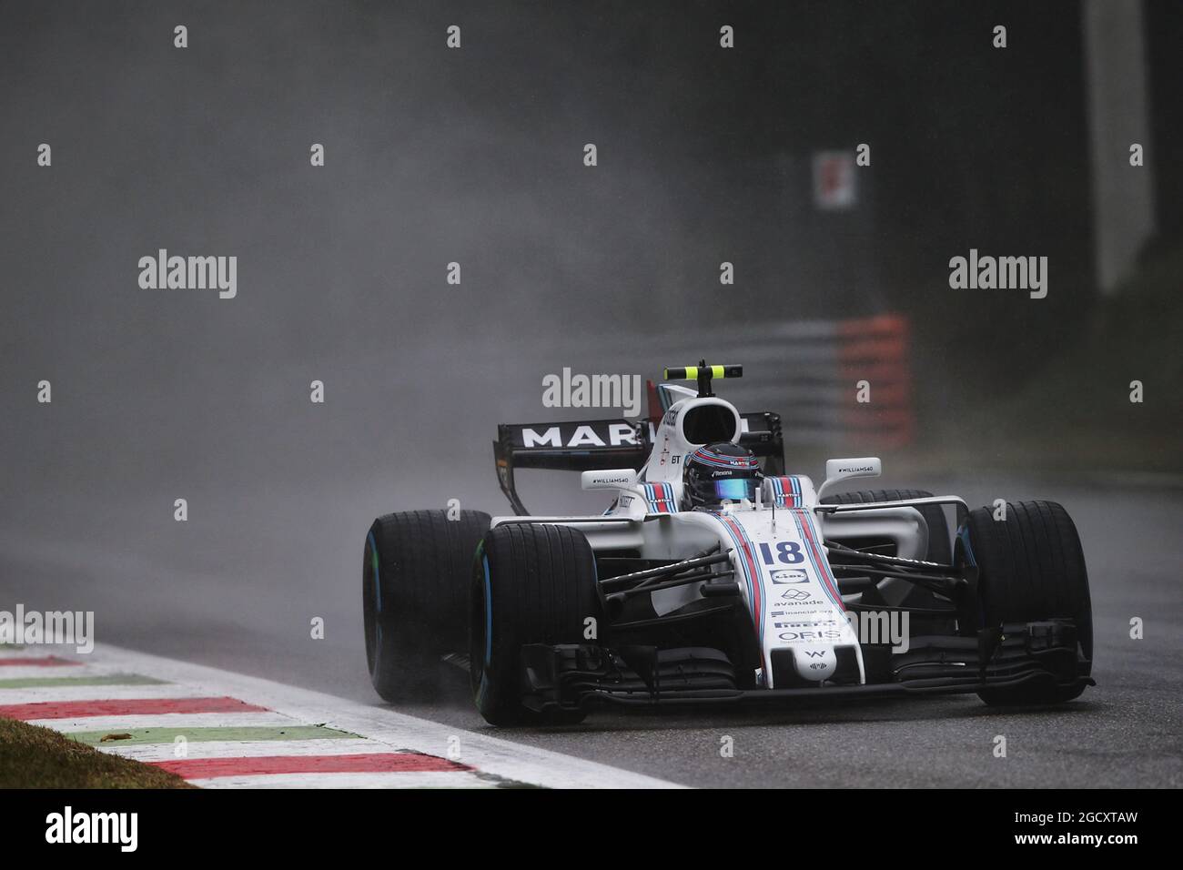 Lance Stroll (CDN) Williams FW40. Japanese Grand Prix