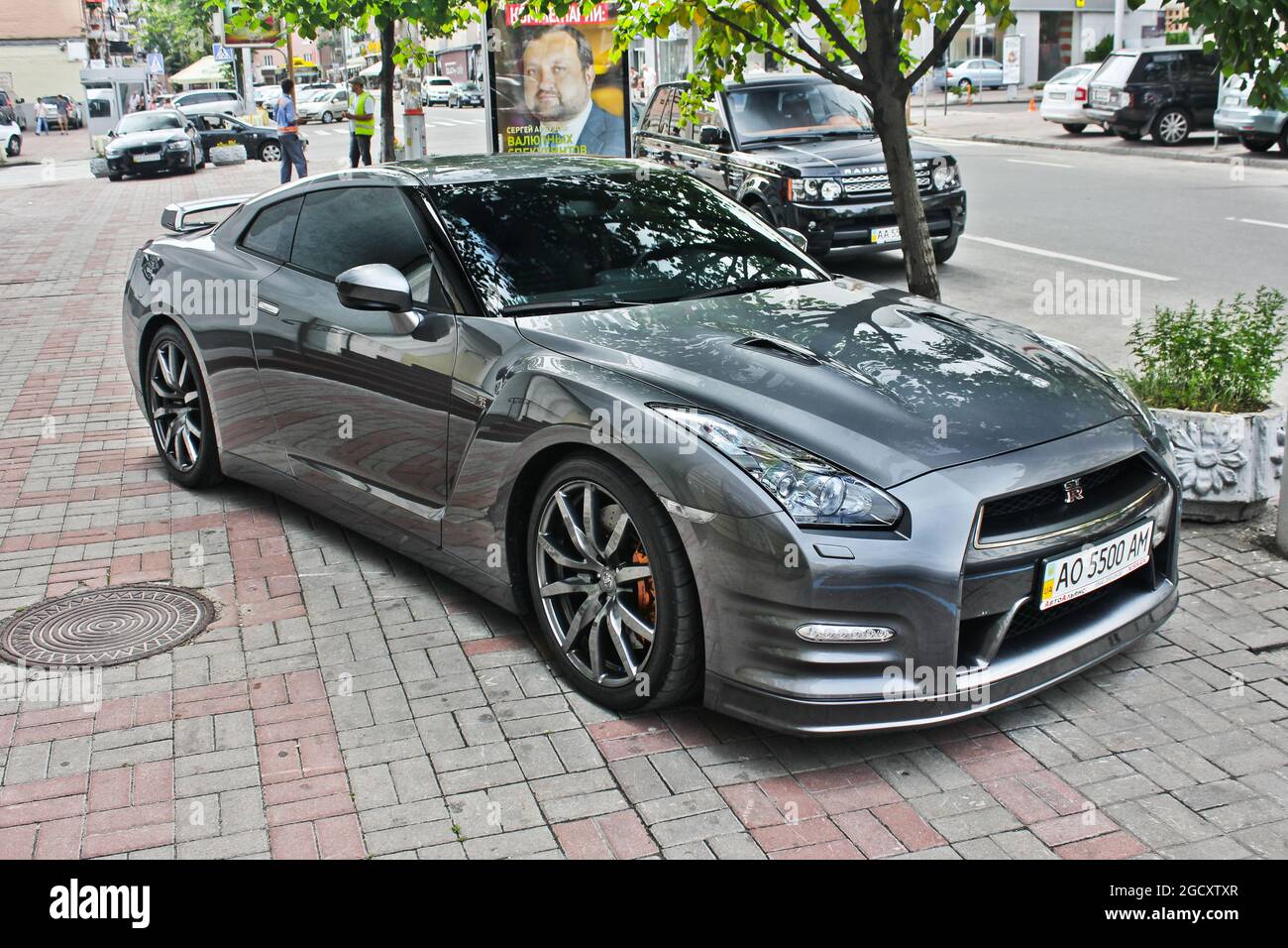 Kiev Ukraine June 29 13 Nissan Gt R Parked In The City Japanese Supercar Stock Photo Alamy