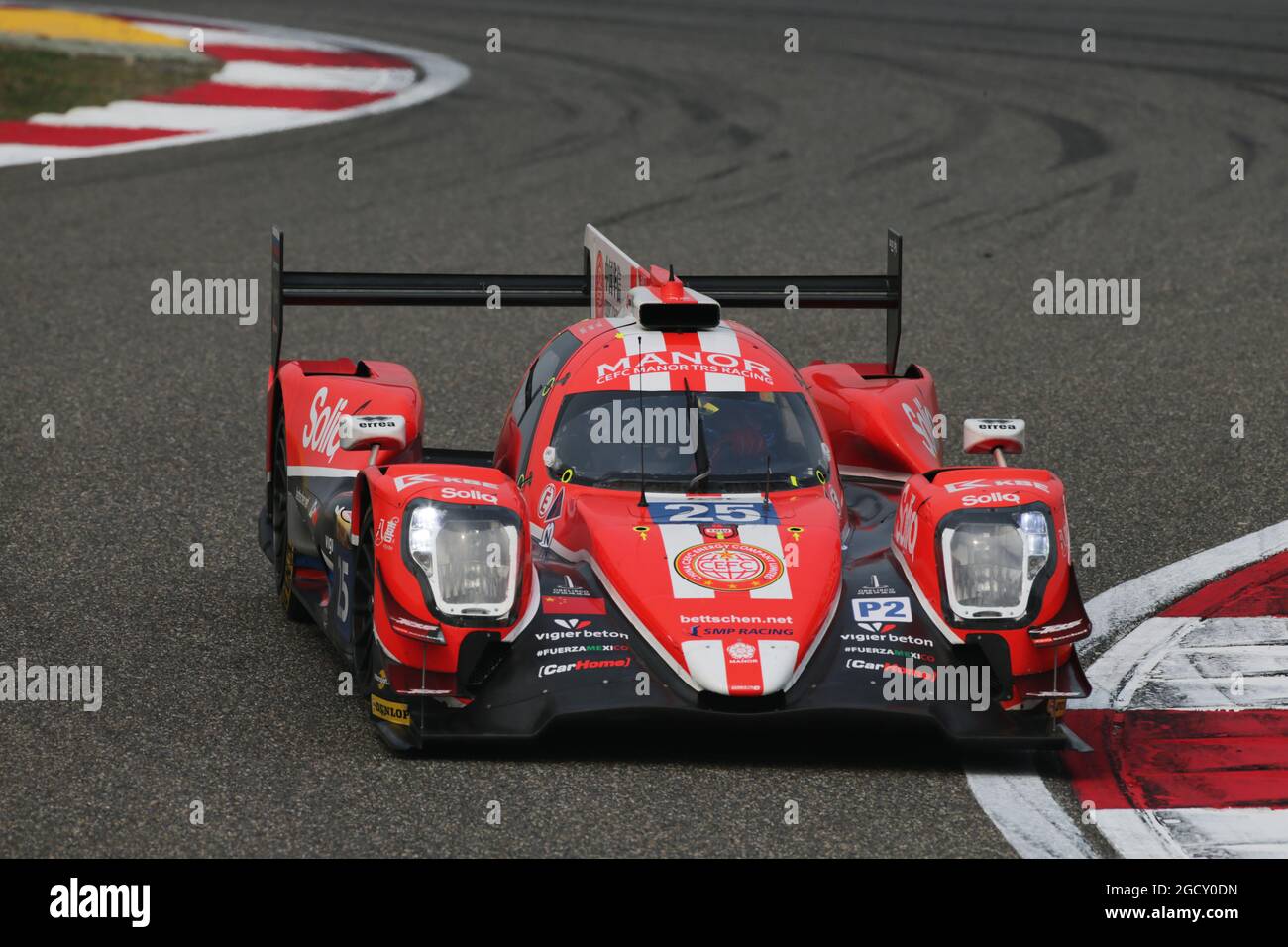 Roberto Gonzalez (MEX) / Simon Trummer (SUI) / Vitaly Petrov (RUS) #25 CEFC Manor TRS Racing, Oreca 07 - Gibson. FIA World Endurance Championship, Round 8, 6 Hours of Shanghai. Saturday 4th November 2017. Shanghai, China. Stock Photo