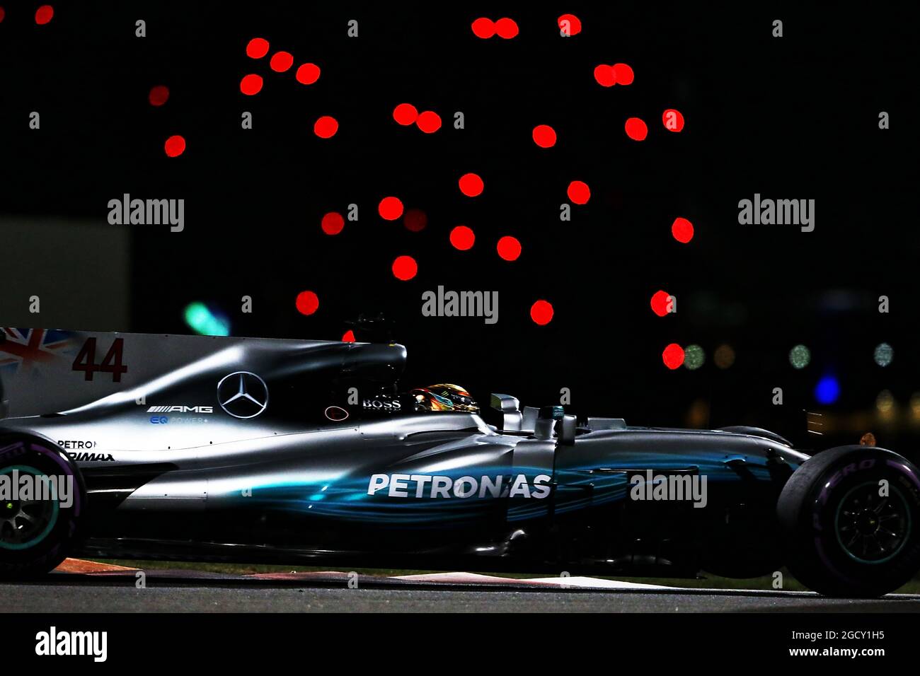 Lewis Hamilton (GBR) Mercedes AMG F1 W08. Abu Dhabi Grand Prix, Friday ...