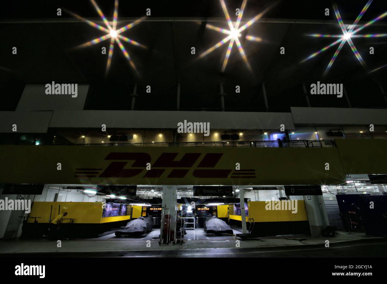 Renault Sport F1 Team garage at night time. Japanese Grand Prix, Saturday 6th October 2018. Suzuka, Japan. Stock Photo