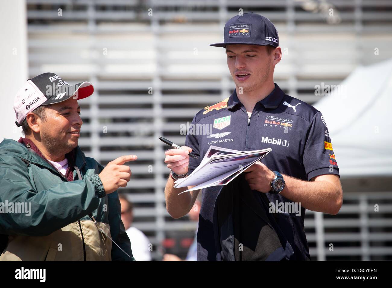 Max Verstappen (NLD) Red Bull Racing signs autographs for the fans ...