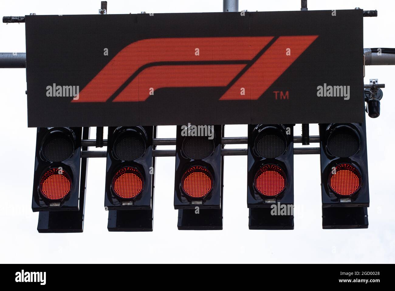Start finish lights - red. Azerbaijan Grand Prix, Thursday 25th April ...