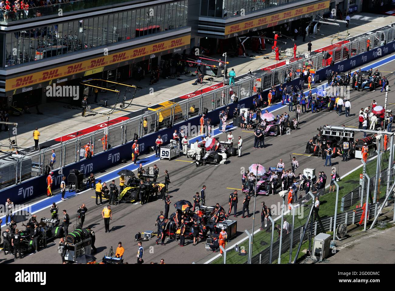Renault f1 team rs19 max verstappen hi-res stock photography and images ...