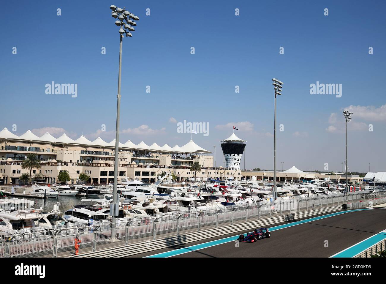 Daniil Kvyat (rus) Scuderia Toro Rosso Str14. Abu Dhabi Grand Prix 