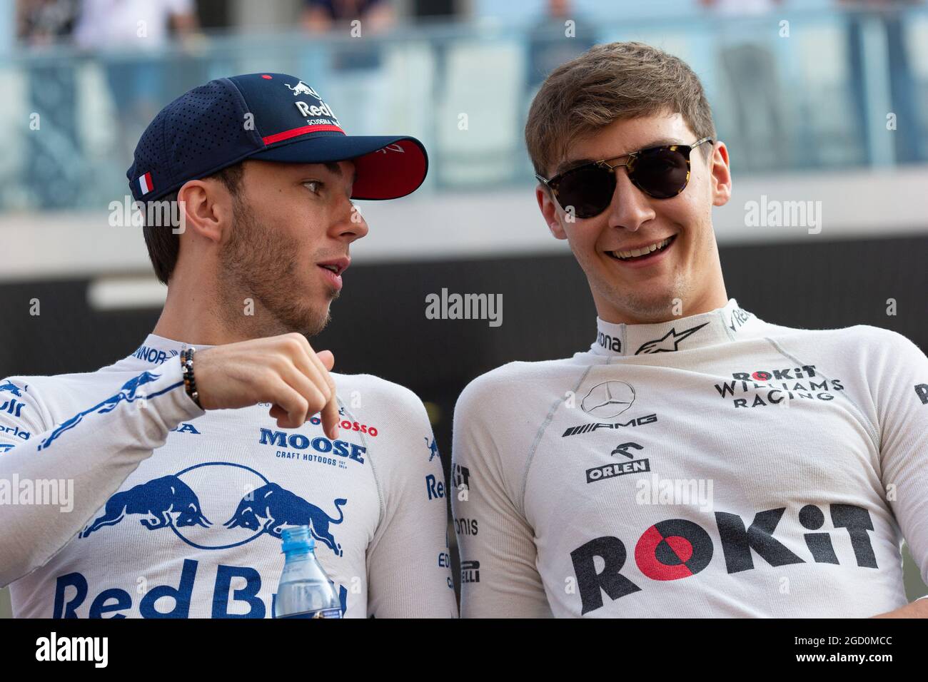 Off Track on X: La casquette Ferrari va très bien à Pierre Gasly