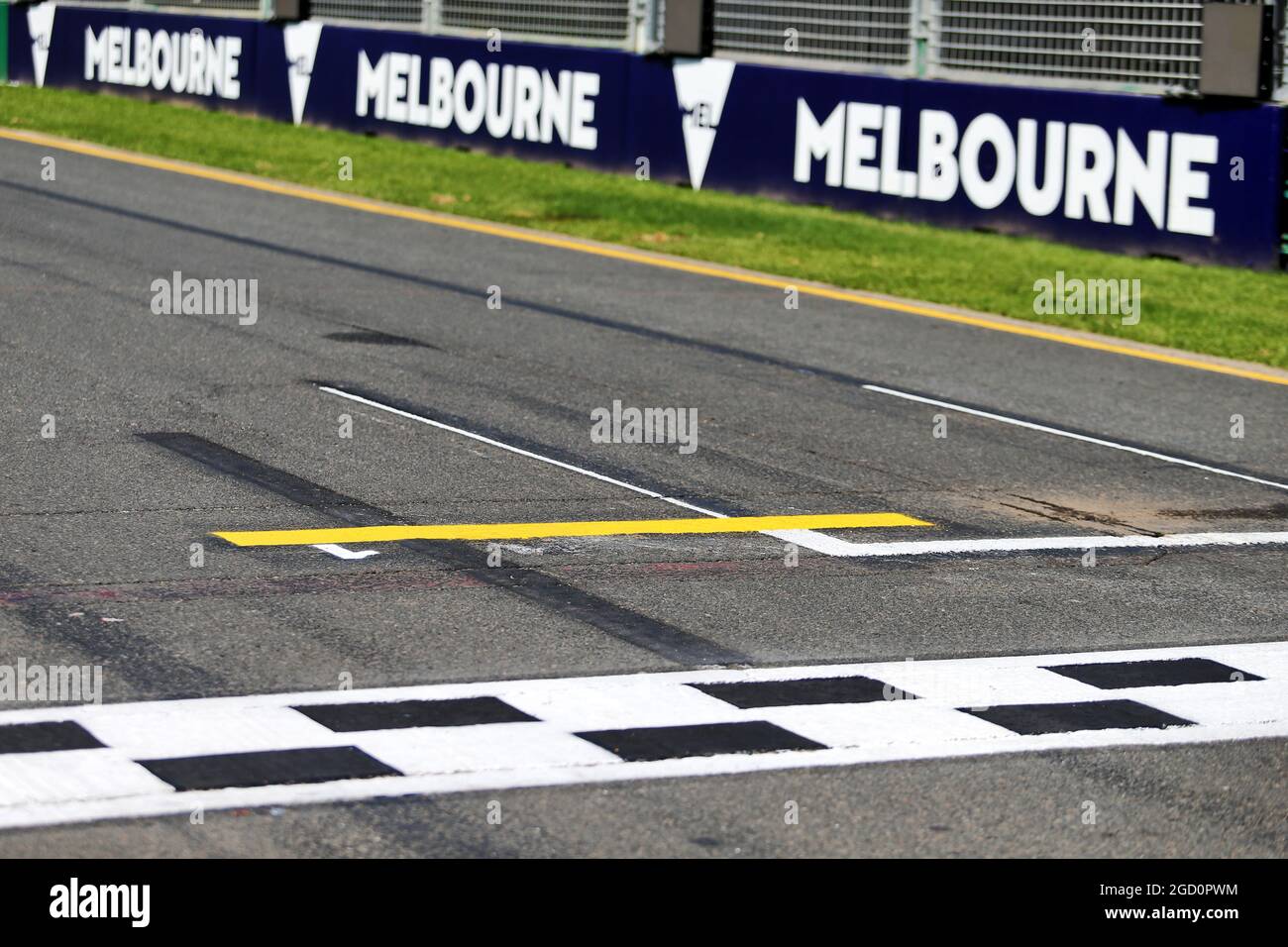 Circuit atmosphere - grid markings. Australian Grand Prix, Wednesday ...