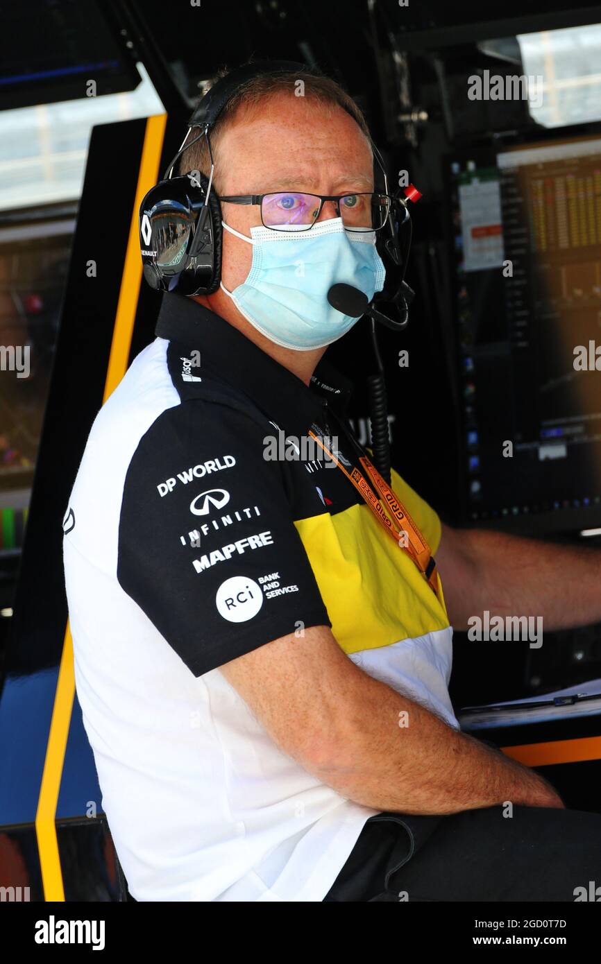 Mark Slade (GBR) Renault F1 Team Race Engineer. Austrian Grand Prix, Saturday 4th July 2020. Spielberg, Austria. Stock Photo