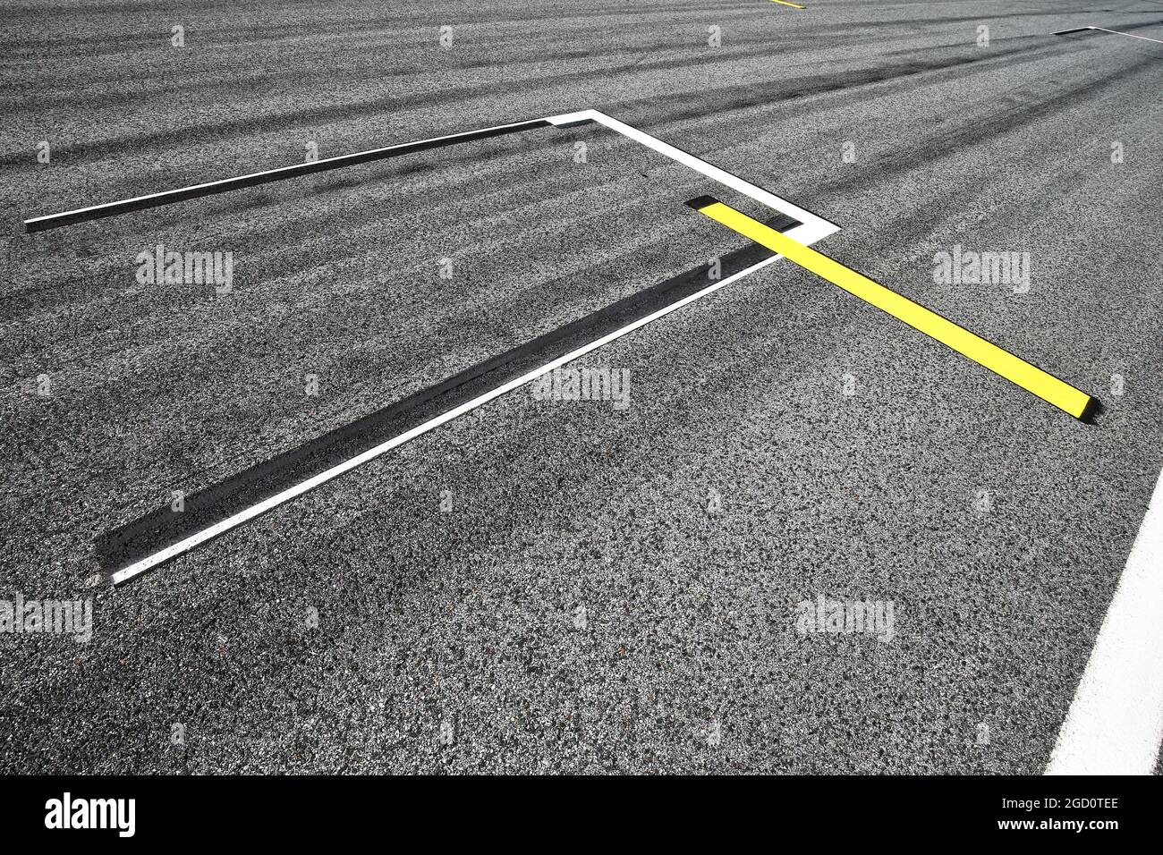 Circuit atmosphere grid markings hi-res stock photography and images ...
